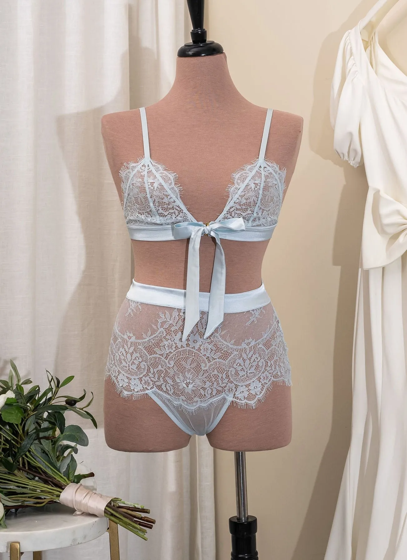 Eyelash Lace Bow Bralette - Something Blue