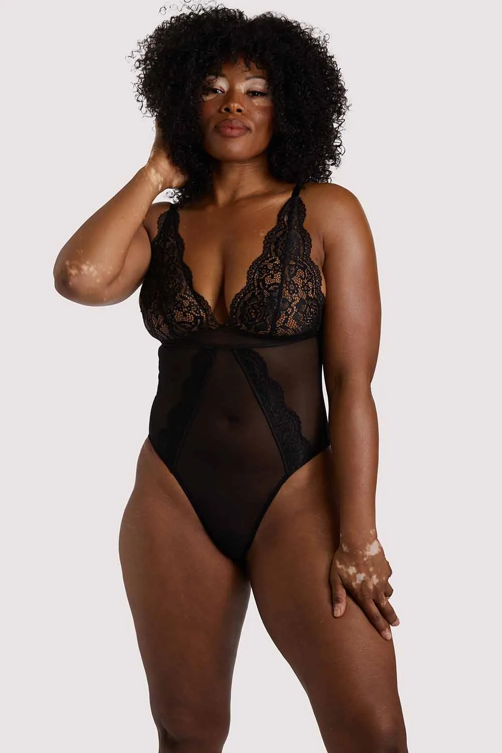 x PP Tinar Black Lace Body